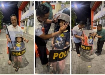 Unik !! Kapolres Gresik Wujudkan Nazar Bocah 6 Tahun yang Ingin Pegang Tameng Polisi