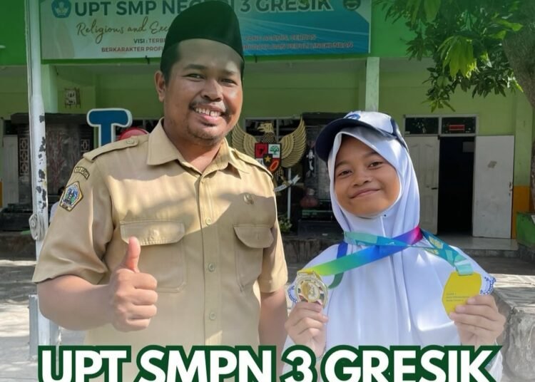 Istimewa !! Siswa SMPN 3 Gresik Raih Juara 1 dan 2 Lead Youth C Putri Piala Wali Kota Surabaya 2025