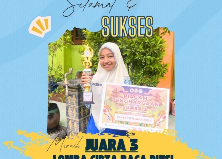 Siswa SMPN 10 Gresik Sabet Juara 3 Lomba Cipta Baca Puisi Sabana Fest 2025