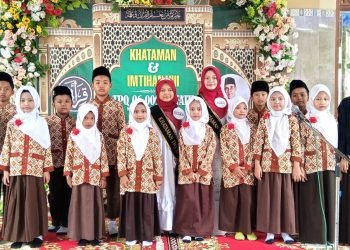 TPQ Al Fath Kalirejo Dukun Sukses Gelar Khataman dan Imtikhan ke-VIII