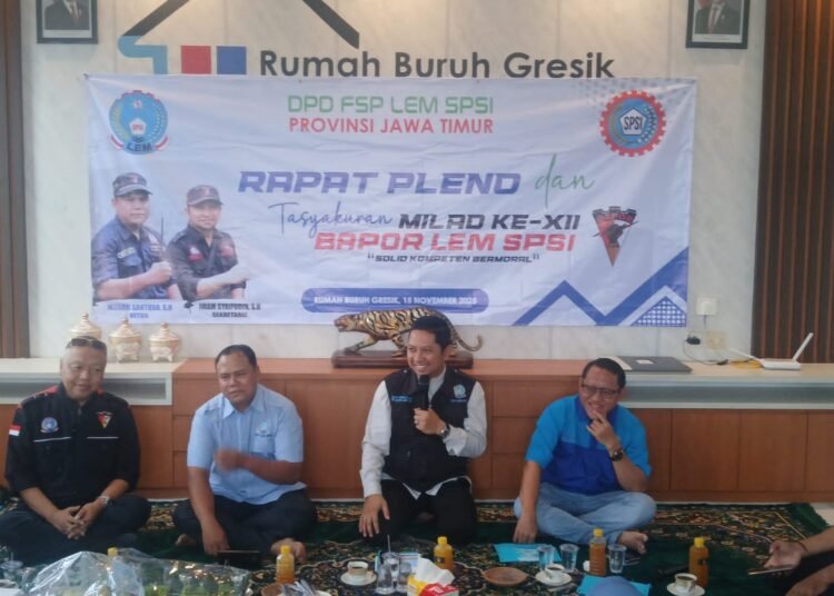 Penuh Kebersamaan, DPD SP LEM SPSI Jatim Gelar Tasyakuran Milad ke-XII BAPOR di Rumah Buruh Gresik