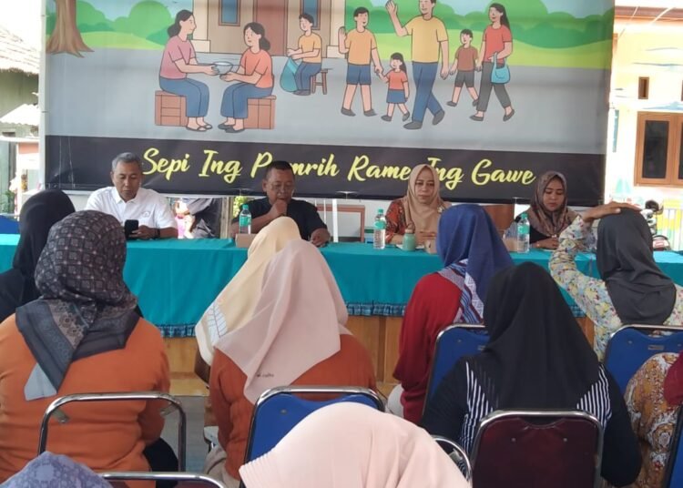 Pemdes Kedungsumber Gandeng Dinas KBPPPA Gresik Tingkatkan Peran Perempuan di Era Digital