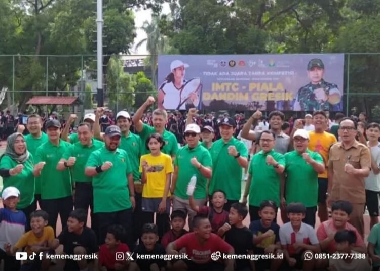 Dukung Pembinaan Atlet Berkarakter, Kepala Kemenag Hadiri Kejuaraan Tenis Junior ‘Piala Dandim Gresik’