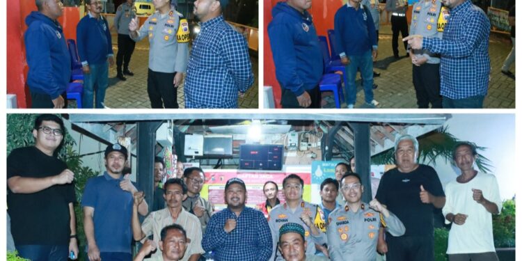 Peduli Keamanan Masyarakat, Bupati dan Kapolres Gresik Sidak Pos Satkamling Hingga Larut Malam