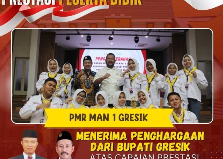Harumkan Kota Santri, PMR MAN 1 Gresik Terima Penghargaan Langsung dari Bupati Gus Yani