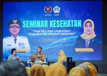 Bupati Gresik Bersama Kadinkes Hadiri Seminar Kesehatan Bertajuk “Waspadai TBC Sebelum Menyebar”
