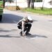 Tandai Jalan Berlubang, Langkah Cepat Polres Gresik agar Perbaikan Segera Dilakukan Demi Keselamatan Pengendara