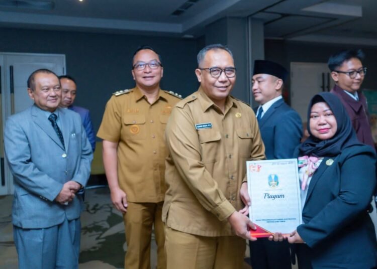 Dr. Nur Hamidah, S.Pd., M.Pd, Pejabat Dispendik Gresik Raih Terbaik 3 Diklat PKA X Tahun 2025