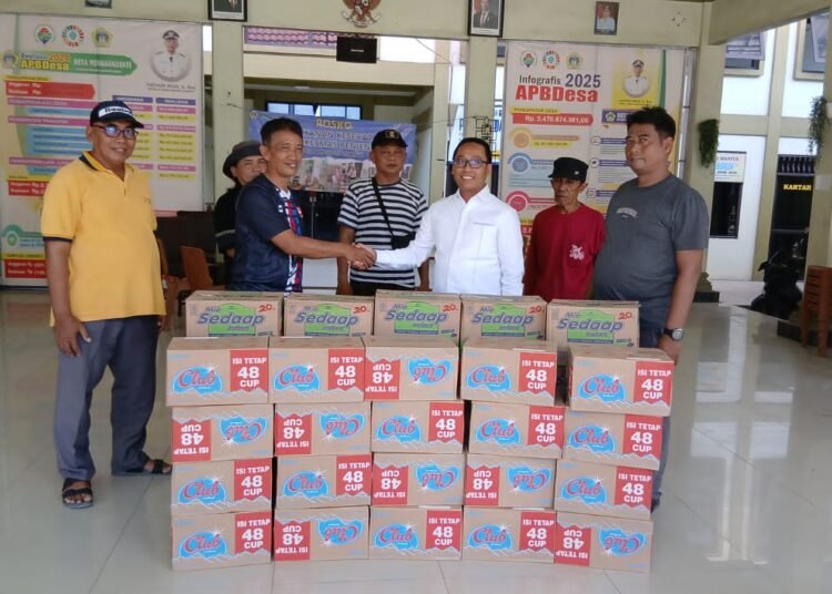 Tak Hanya Sosialisasi 4 Pilar, Ahmad Labib juga Lakukan Aksi Sosial Bantu Warga Terdampak Banjir Gresik Selatan