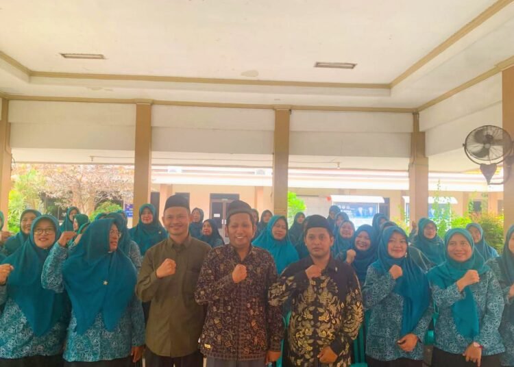 KUA Manyar Bersama PKK Desa Suci Gelorakan Edukasi Keluarga Sakinah dan Pencegahan Pernikahan Dini