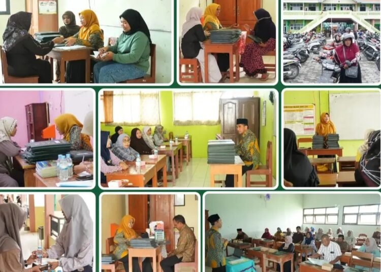Bagikan Raport, Kepala MAN 2 Gresik: Bukan Sekadar Angka di Atas Kertas