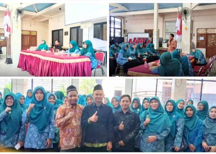 KUA Manyar Ajak Ibu-ibu PKK Bangun Keluarga Sakinah Wujudkan Surga di Dalam Rumah