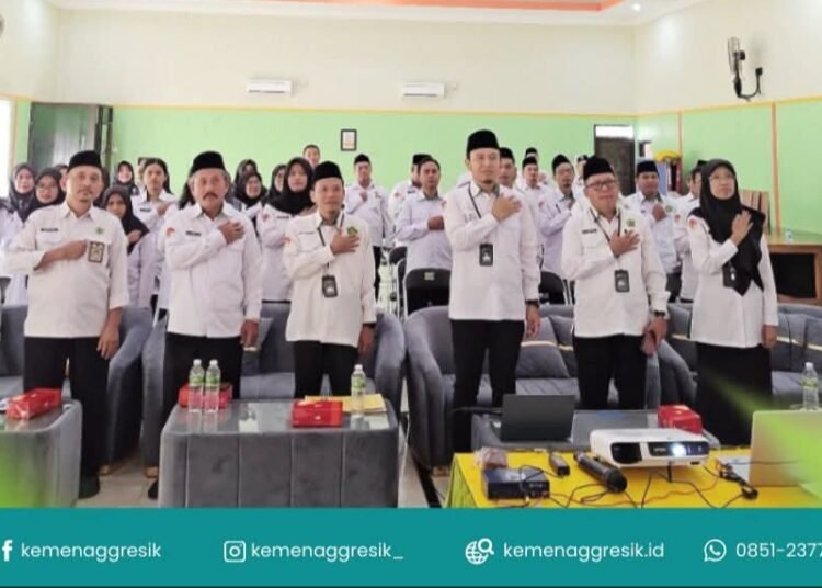 Kemenag Gresik Gelar Pembinaan dan Submit Serentak PMPZI 2025 Bersama Kakanwil Jatim
