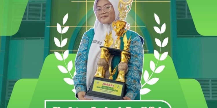 SHOFATUS SYAHROH DZULHIJAH, SISWI MAN 1 GRESIK RAIH JUARA 1 LOMBA BACA PUISI TINGKAT KABUPATEN GRESIK