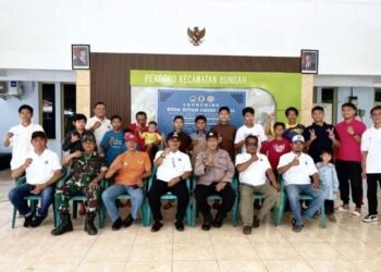 Menapaki Awal Tahun Baru 2026, Kecamatan Bungah Resmi Luncurkan Sekolah Catur Kuda Hitam