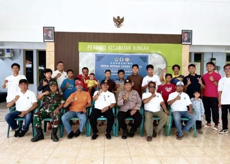 Menapaki Awal Tahun Baru 2026, Kecamatan Bungah Resmi Luncurkan Sekolah Catur Kuda Hitam