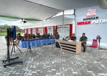 Dandim Gresik Penuh Semangat Ikuti Vicon Evaluasi Percepatan Pembangunan Koperasi Merah Putih
