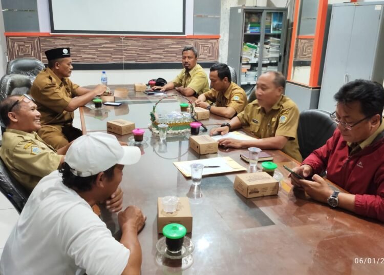 Diskoperindag Pemkab Gresik Resmi Gandeng Pemdes Randuboto Kelola Sampah Pasar Sidayu