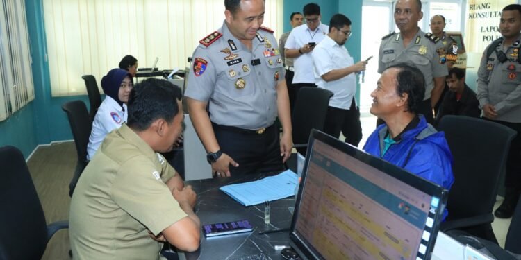 Kapolres Gresik Turun langsung Pastikan Layanan kepada Masyarakat Berjalan Optimal, Profesional, dan Humanis