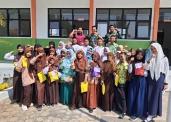 Babinsa Koramil Sidayu Penuh Semangat Berikan Motivasi Pelajar Sekolah Rakyat