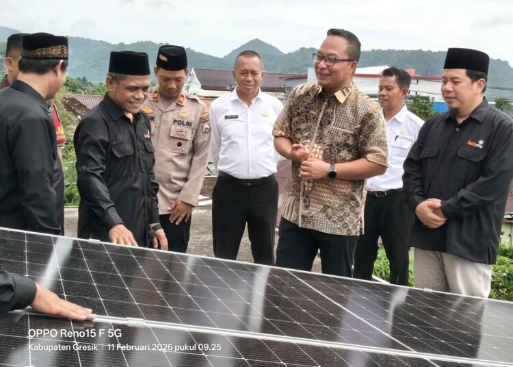 Penuh Berkah !! Wabup Gresik Resmikan Pompa Air Tenaga Surya di Masjid As-Shalihin Sangkapura Bawean