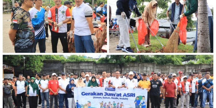 Jumat Berkah, Wabup Bersama Pejabat Pemkab Gresik Kompak Bersih-bersih Kawasan Makam Sunan Giri