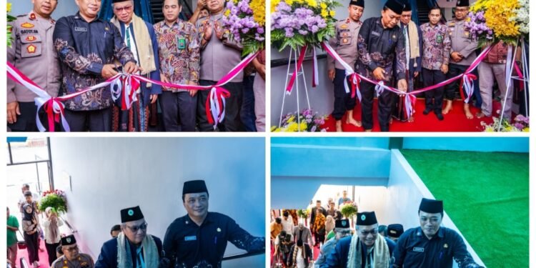 Sambut Ramadan, Pemkab Gresik Resmikan Eskalator Masjid Agung Maulana Malik Ibrahim