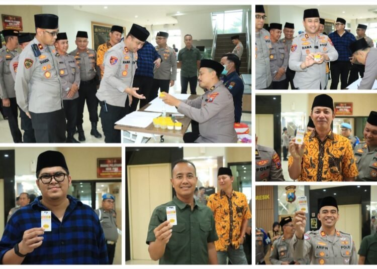 Ramadan nan Suci, Kapolres Gresik Pimpin Tes Urine: Alhamdulillah, Seluruh Pejabat Utama Negatif Narkoba