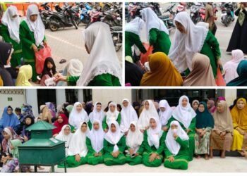 Ramadan Syahrul Mubarok, PAC Muslimat NU Sidayu Berbagi Takjil di Depan Masjid Kanjeng Sepuh