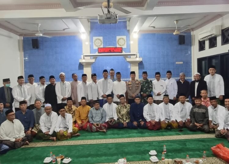 Safari Ramadan MUI dan Forkopimcam Kebomas, Camat Ajak Masyarakat Jaga Kamtibmas