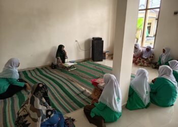 Ramadan, Fatayat NU Ranting Tebuwung Gelar Ngaji Bareng: “Kader Fatayat Hebat, Ekonomi Keluarga Terawat”