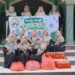 Srikandi BKMM DMI Tebuwung Gelar Aksi Bagi Takjil di Pengujung Ramadan