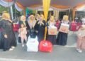 Momen Ramadan, Istri Wartawan Gresik Bagikan 400 Paket Takjil dan Gelar Buka Puasa Bersama