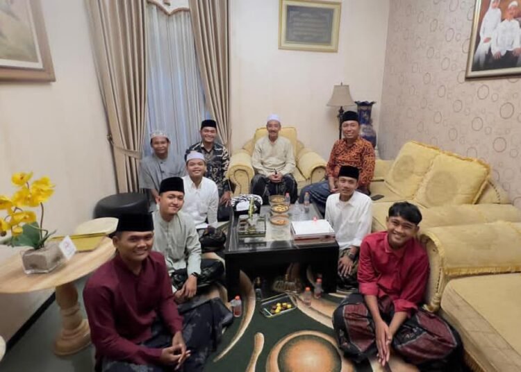 Remaja Masjid KH Robbach Ma’sum Gelar Silaturahim Idulfitri, H Mulyanto: “Jangan Sia-siakan Usia Muda”
