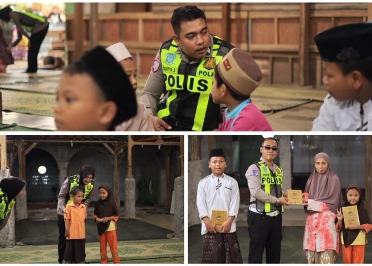Police Goes to Pesantren, Satlantas Polres Gresik Tanamkan Tertib Lalu Lintas kepada Para Santri