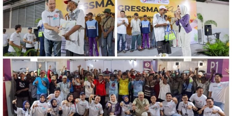 Ramadan Berkah, 75 Penarik Becak di Gresik Sumringah Dapat Sembako Gratis dari Gressmall