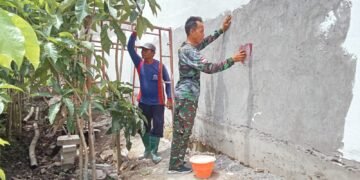 Babinsa Wringinanom Turun Tangan Bantu  Bangun Koperasi Merah Putih Demi Penguatan Ekonomi Warga