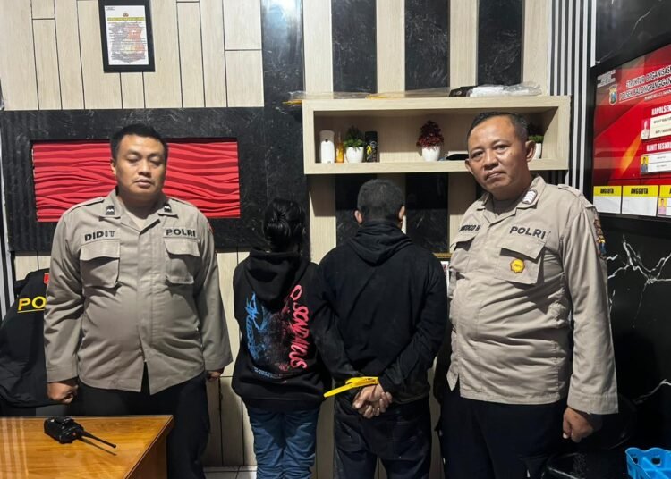 Nekad Curi Motor di Sawah Balongpanggang, 2 Pelaku Tak Berdaya Saat Diringkus Polisi dan Warga