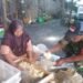 Peduli UMKM, Babinsa Balongpanggang Sambangi Pengusaha Tempe Desa Banjar Agung