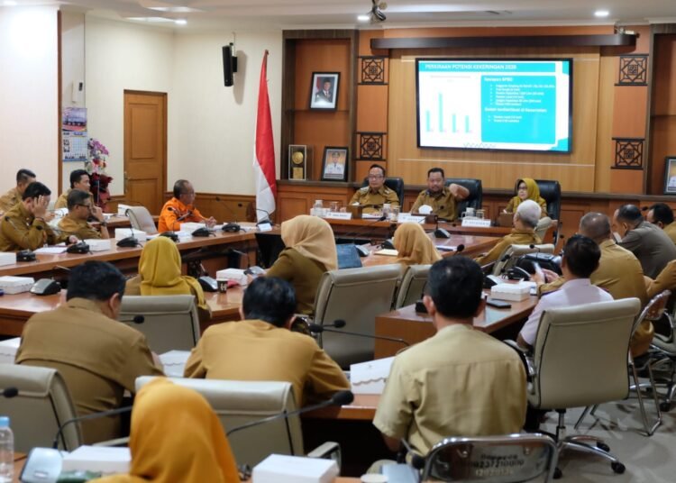 Kemarau Datang Lebih Awal, Bupati Gus Yani: Jangan Sampai Masyarakat Krisis Air Bersih !!