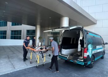 Polres Gresik Hadir untuk Masyarakat, Layanan Ambulans Gratis Bantu Pasien Darurat ke RSUP Kemenkes Surabaya