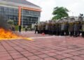 Api Berkobar di Polres Gresik saat Simulasi Taktis Pengamanan May Day 2026