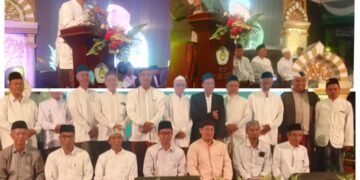 Ribuan Alumni dan Santri Lirboyo Tumplek Blek di Ponpes Alkarimi Tebuwung Hadiri Halalbihalal dan Gebyar Sholawat
