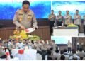 Anggota Ultah, Kapolres Gresik Gelar Tasyakuran Potong Tumpeng Penuh Kekeluargaan