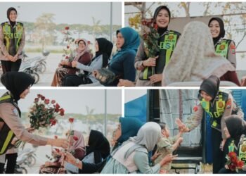 Peringati Hari Kartini, Srikandi Satlantas Polres Gresik Bagikan Mawar dan Helm untuk Pemohon SIM Perempuan