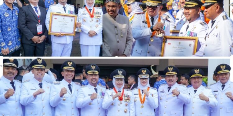 Capaian Kinerja Masuk Enam Besar Nasional, Bupati Gresik Terima Penghargaan dari Menteri Dalam Negeri RI