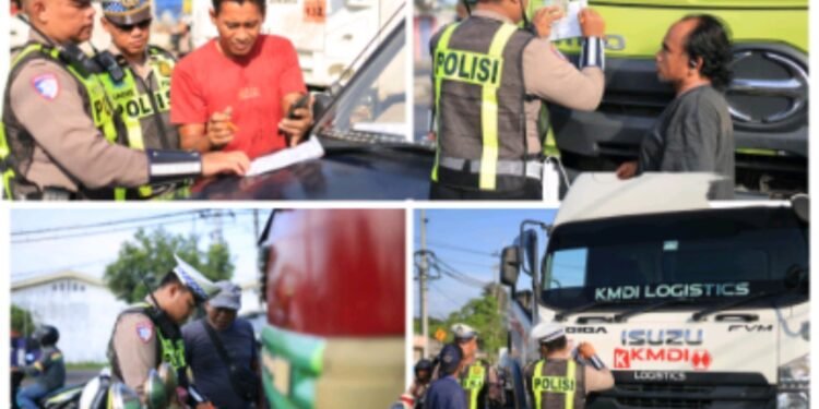 Polres Gresik Tindak Tegas Truk Nakal Langgar Jam Operasional di Pantura !!