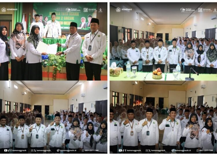 Perkuat Manajemen Madrasah, MAN 2 Gresik Gelar Serah Terima Jabatan Kepala Tata Usaha di Auditorium Mandala