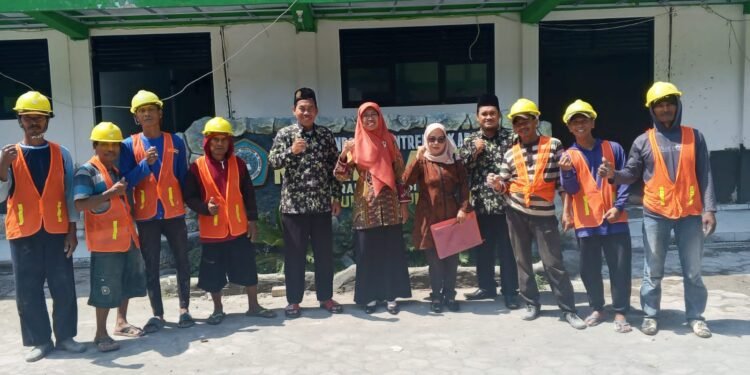 Kemenag Gresik Pastikan MI Alkarimi Tebuwung Dapat Bantuan Gedung Baru yang Representatif
