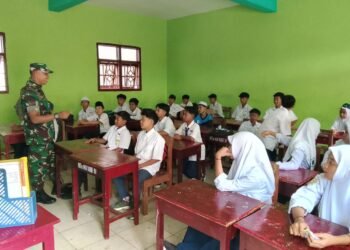 Babinsa Masuk Sekolah, Tanamkan Jiwa Kepemimpinan dan Cegah Bullying Sejak Dini